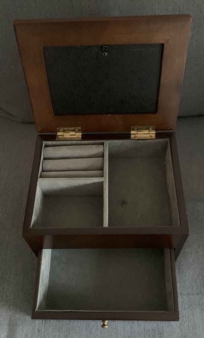 Boîte à bijoux / Boîte souvenir en bois avec porte-photo - photo numéro 5