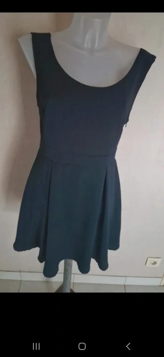 Belle robe la petite étoile taille 38 bleue marine - photo numéro 3
