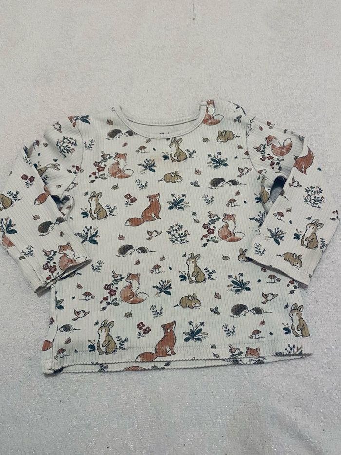 Ensemble fille 6-9 mois – Pyjama / tenue motifs animaux de la forêt – Très bon état - photo numéro 2