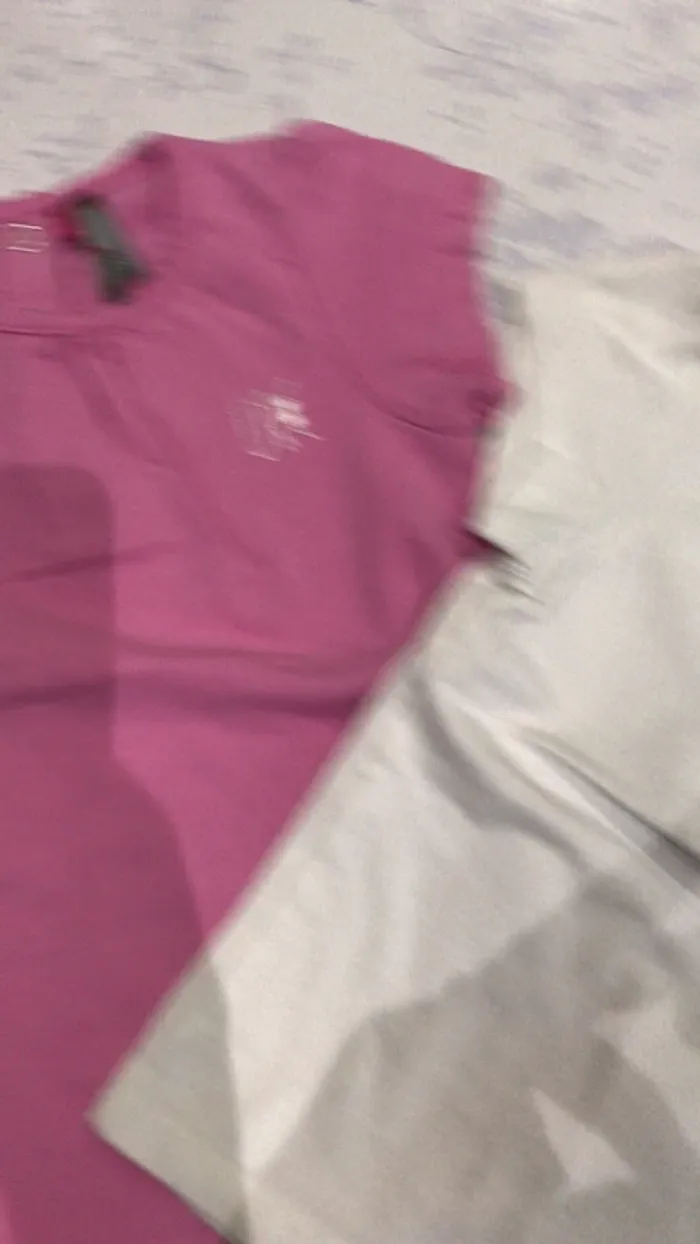Tee-shirts 12 mois - photo numéro 2