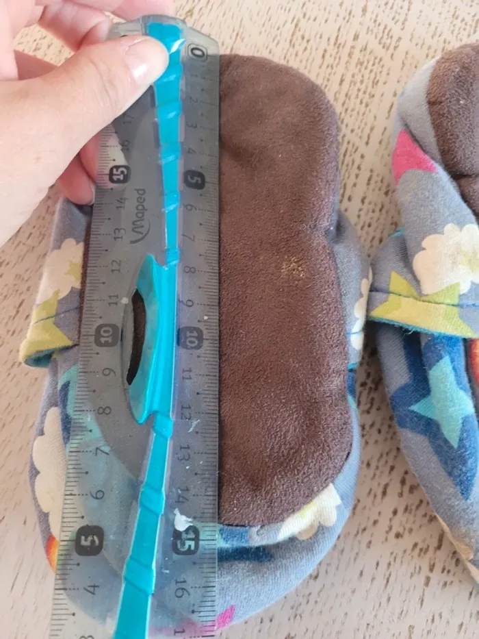 Chaussons souples taille 14,5 cm - photo numéro 4