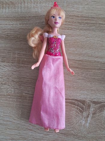 Poupee la belle au bois dormant : aurore