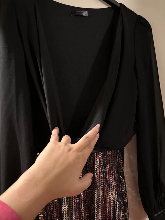 Robe de soirée décolletée - photo numéro 3
