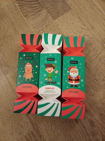 Lot de 3 crackers neuf