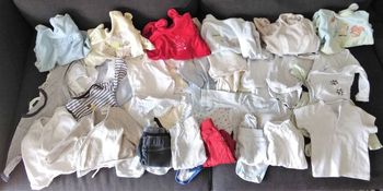 Gros lot vêtements bébé 1 mois (32 pièces)