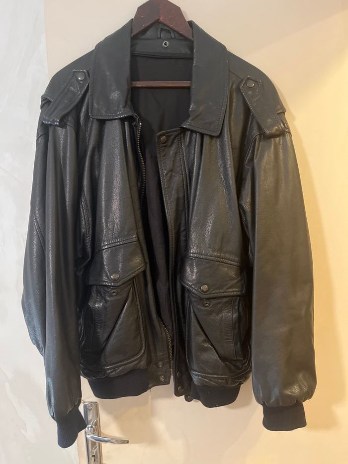 Bonjour , je vends un blouson aviateur Mac Douglas, taille 56 - photo numéro 1