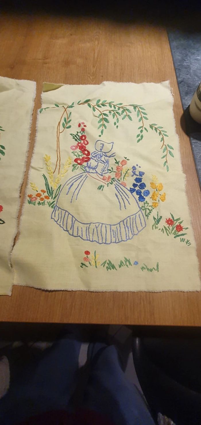 Lot de 2 Broderies - photo numéro 5