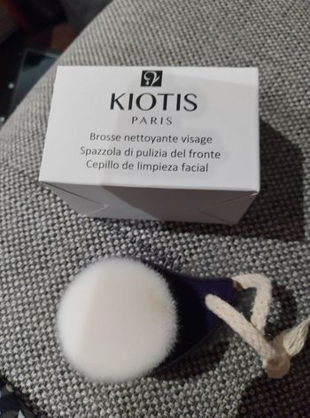 Brosse visage kiotis