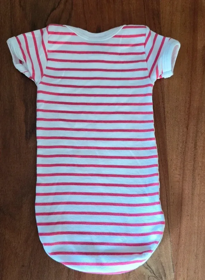 Body Petit Bateau Taille 6 mois - photo numéro 4