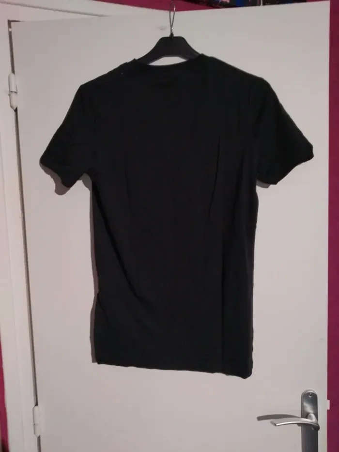 T-shirt taille M - photo numéro 2