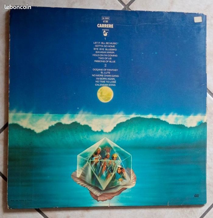 Vends Vinyle Boney M. Océans of fantasy vitesse 33 tours format 30 cm année 1976 - photo numéro 2