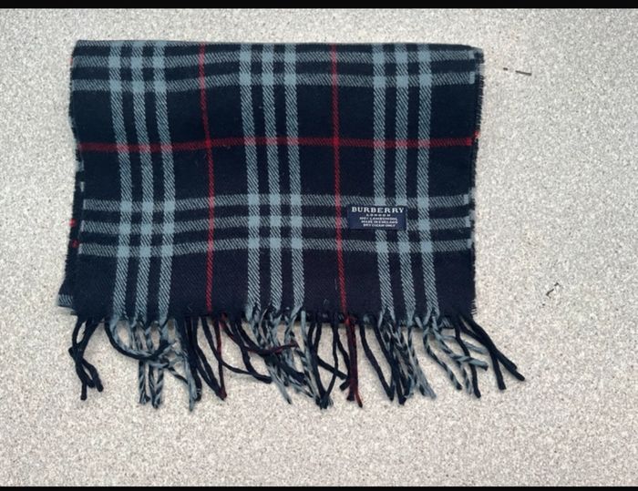 Écharpe Burberry - photo numéro 2