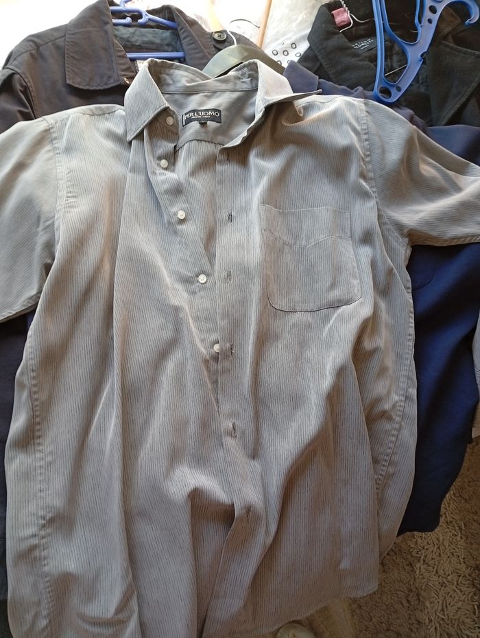 Vends  boots T44,chaussure heyraud neuf T43,gilet,chemises  de marques TM,S,sandale T43  de marque neuf - photo numéro 7