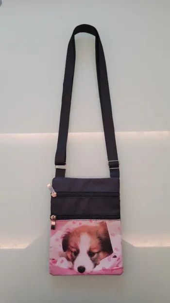 Sac pochette bandoulière motif chiot