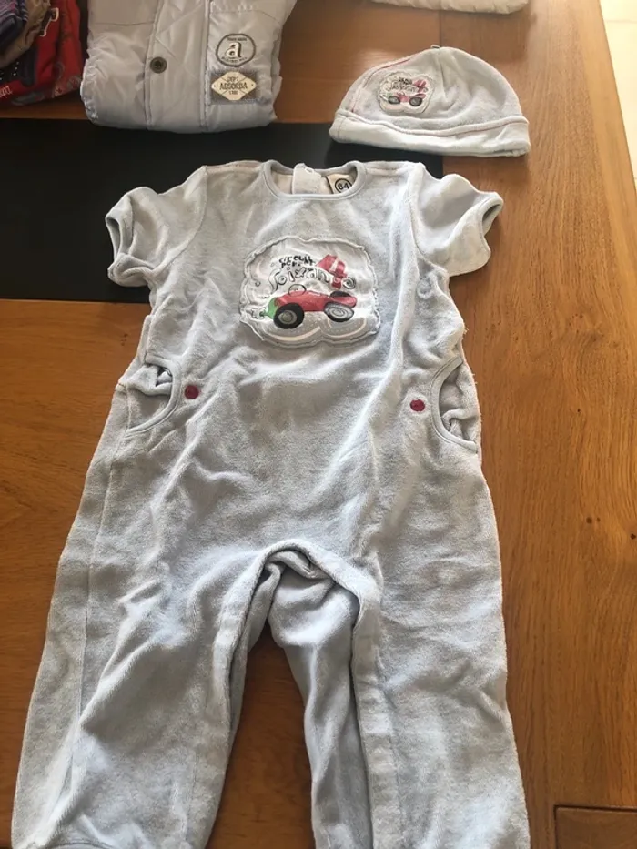 Gros lot de vêtements 9-18 mois - photo numéro 7
