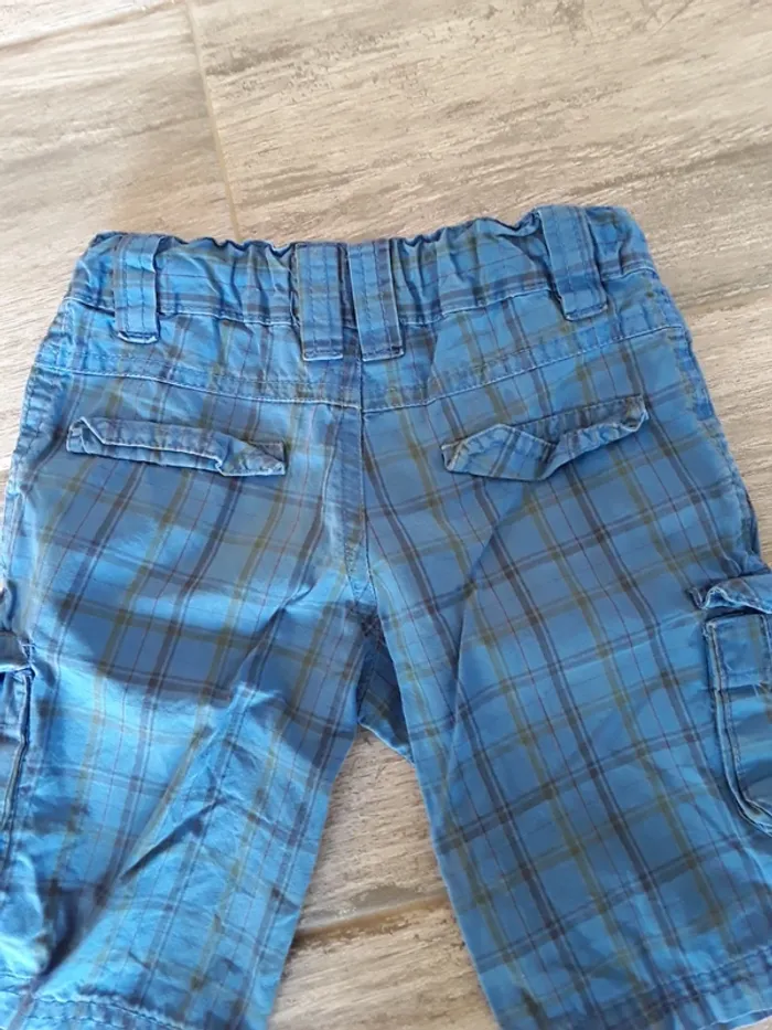 Short 3 ans  (98 cm) - photo numéro 4