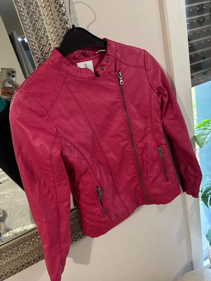 Magnifique veste simili cuir rose framboise 12 ans