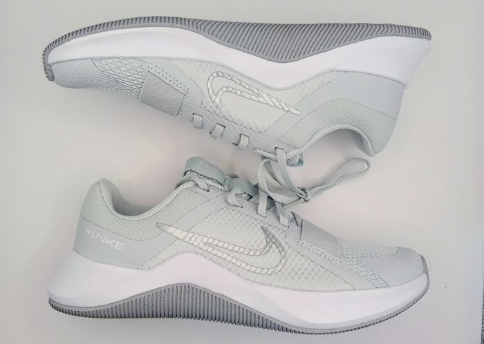 Nike mc trainer 2 neuves taille 36.5 - photo numéro 3