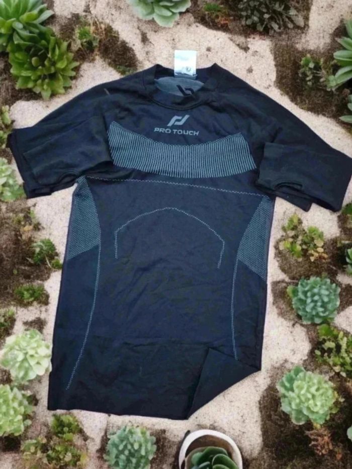 T shirt de sport 🌹S 🌹noir et gris pro touch