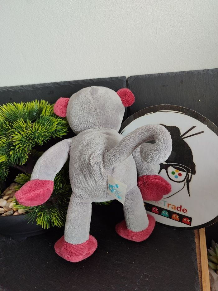Bebisol Doudou Singe Arthur Gris Rouge Blanc peluche fleur lola DD003445 - photo numéro 2
