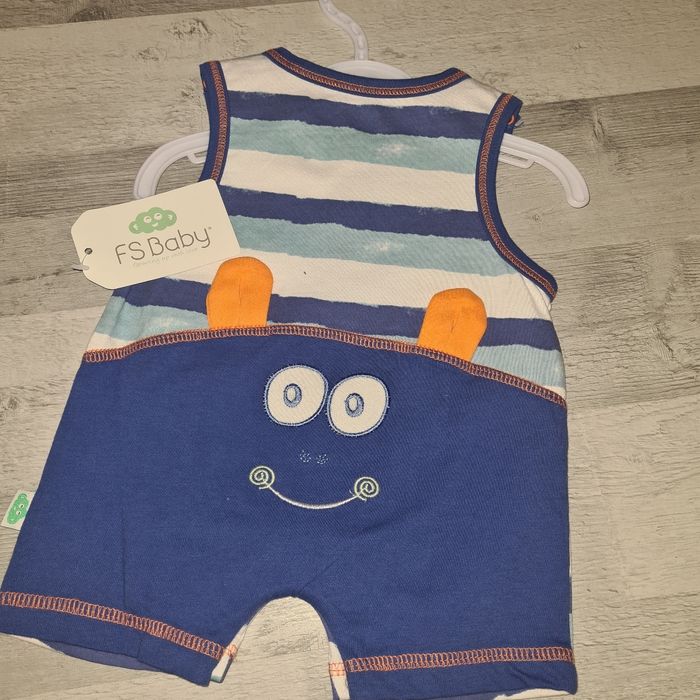 Barboteuse dinosaure 1 mois - photo numéro 3