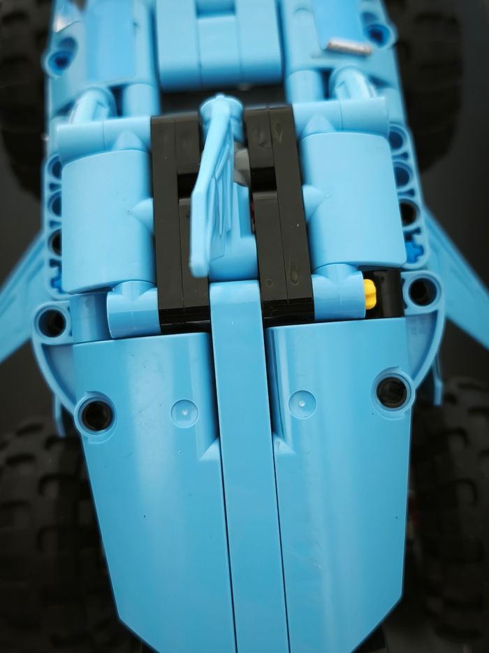 Lego technic - Monster Jam Megalodon - photo numéro 4