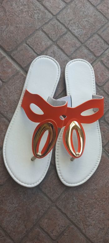 Claquettes  orange et doré