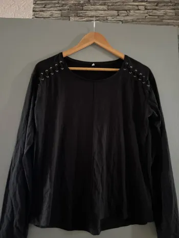TEE shirt lacets en M