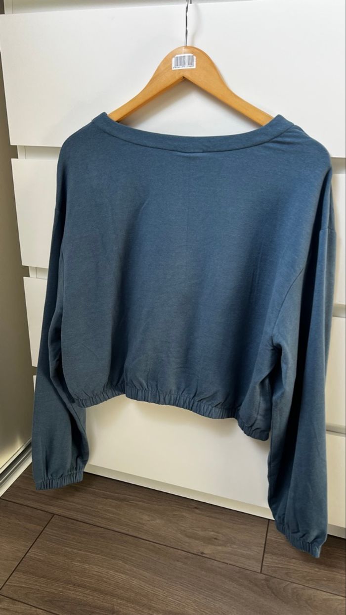 Sweat Oceans Apart col V taille L oversize - photo numéro 2