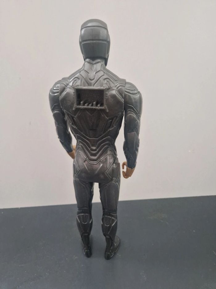 Figurine hasbro Iron man noir - photo numéro 4