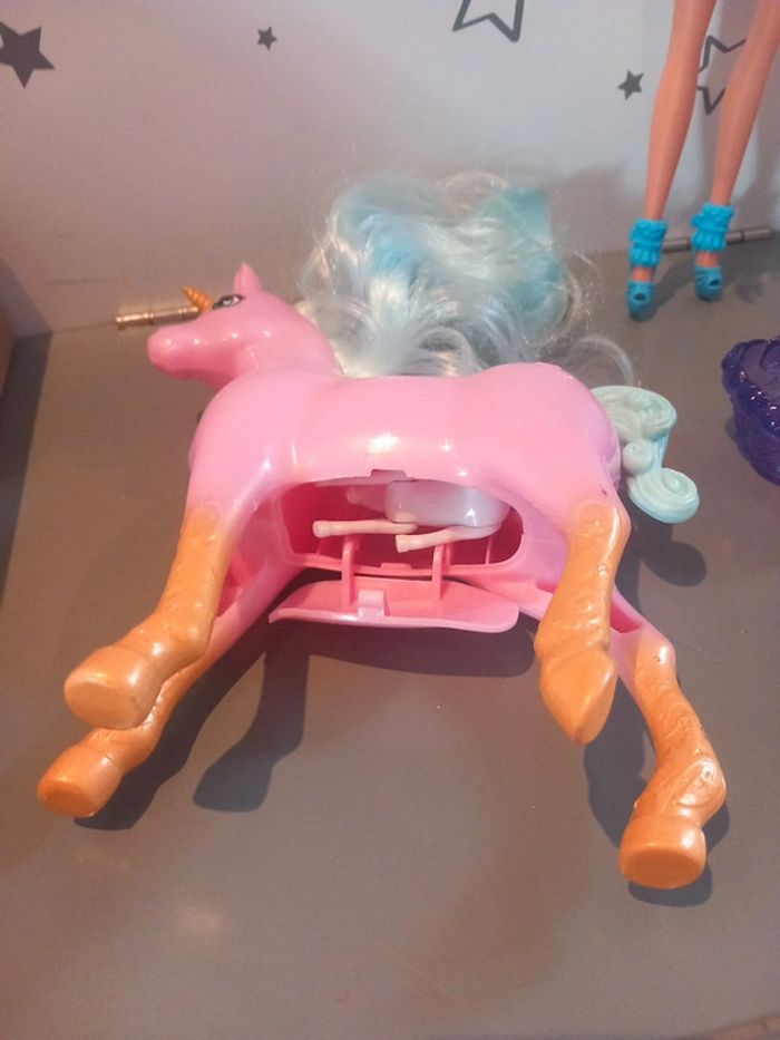 Barbie licorne et bébé licorbe - photo numéro 6