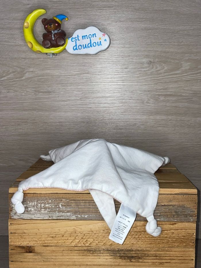 PB24 doudou lapin 🐰 petit bateau - photo numéro 2