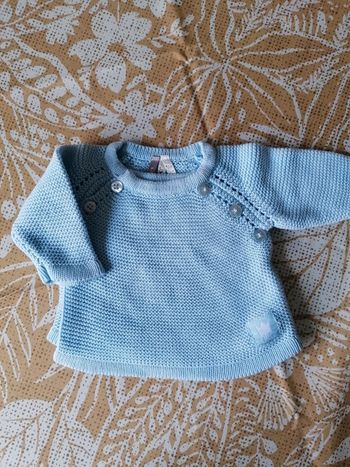Brassière de naissance bleue claire