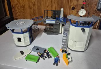 Playmobil 6919 commissariat de police avec prison city action