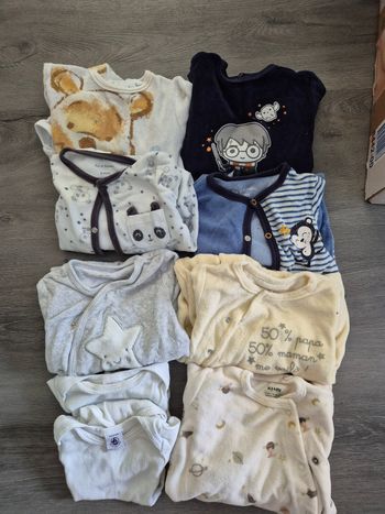 Pyjama et body taille 6 mois
