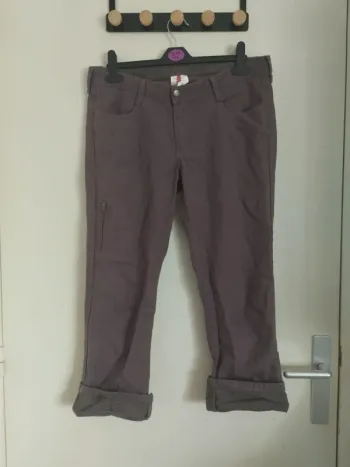 Jolie pantacourt taille 40