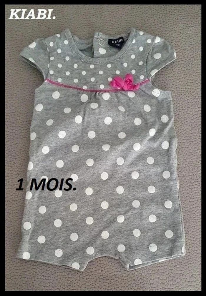 LOT 1 Mois filles de 3 bodies blanc et 1 barboteuse grise - photo numéro 3