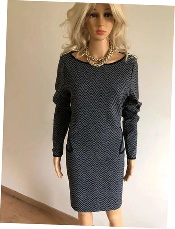 Robe grise et noire à manches longues Molly Bracken taille unique jamais portée (taille grand)
