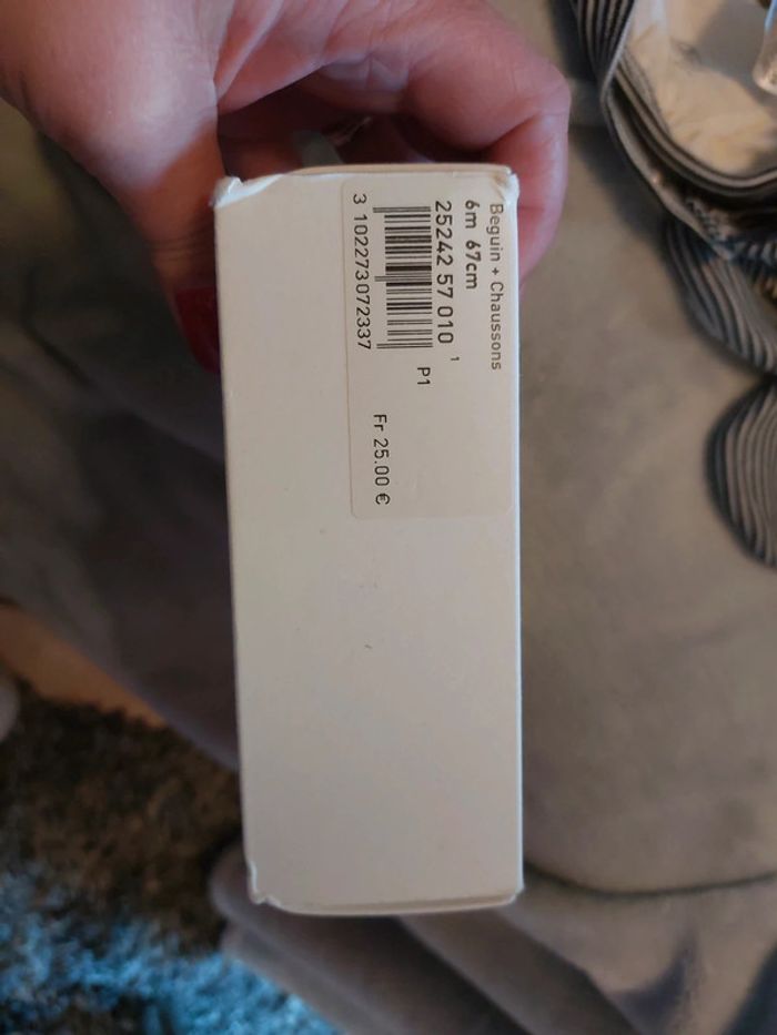 Ensemble bonnet (beguin) et chaussons - photo numéro 5