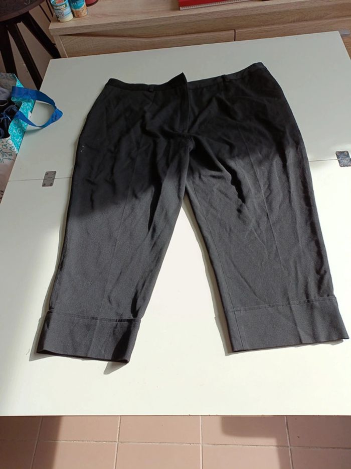 Pantacourt noir taillissime taille 52