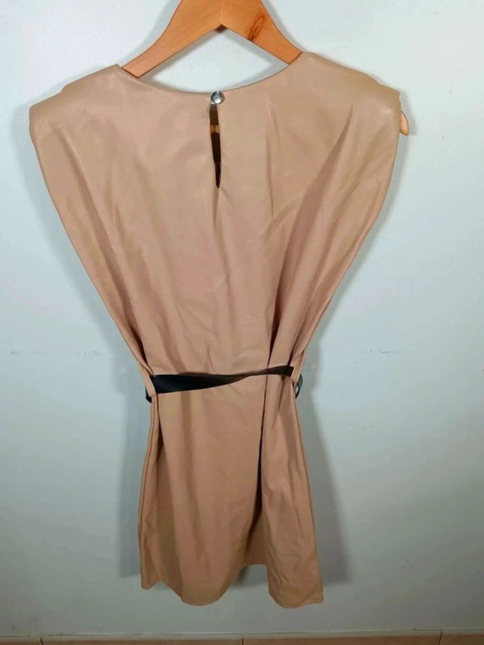 C22 robe simili beige New collection 42 - photo numéro 2