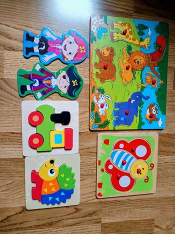 Lot 6 puzzles en bois