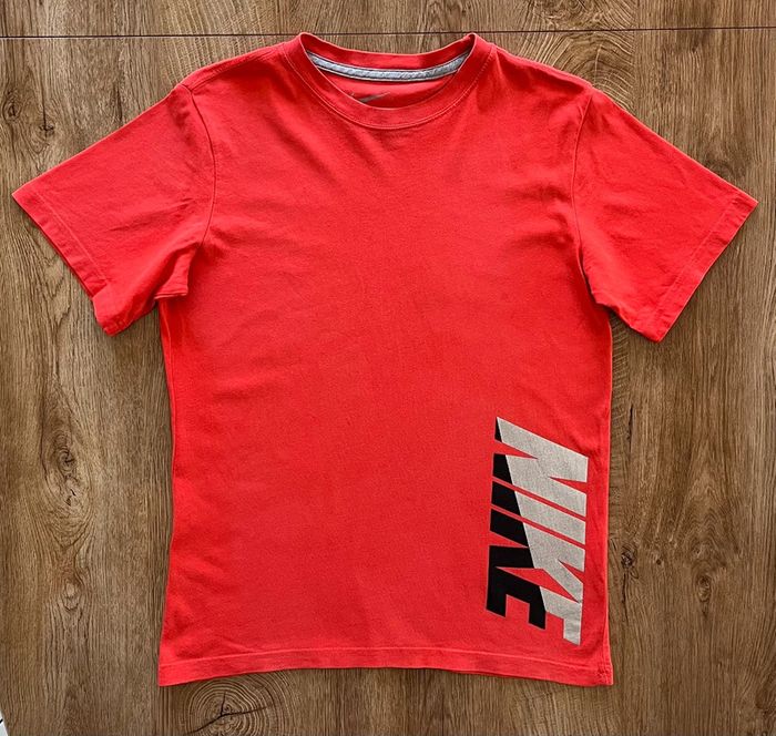 T.shirt orange Nike pour enfant, taille 12-13 ans (147/158 cm)