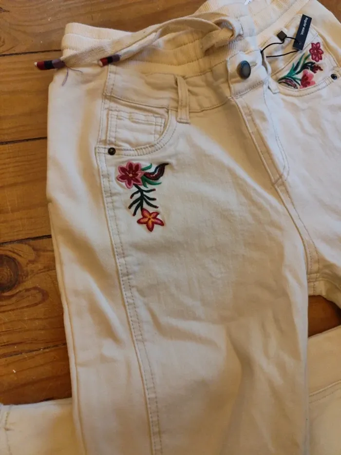 Jean crème Desigual style jogging taille élastique XS - photo numéro 5