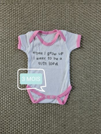 Bodie "star wars - sith" rose blanc fille - 0/3 mois