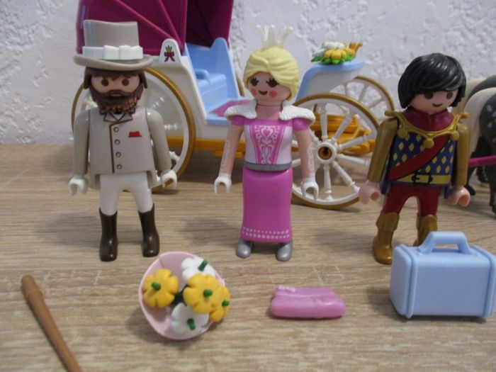Playmobil 70449 - Calèche et couple royal - photo numéro 4