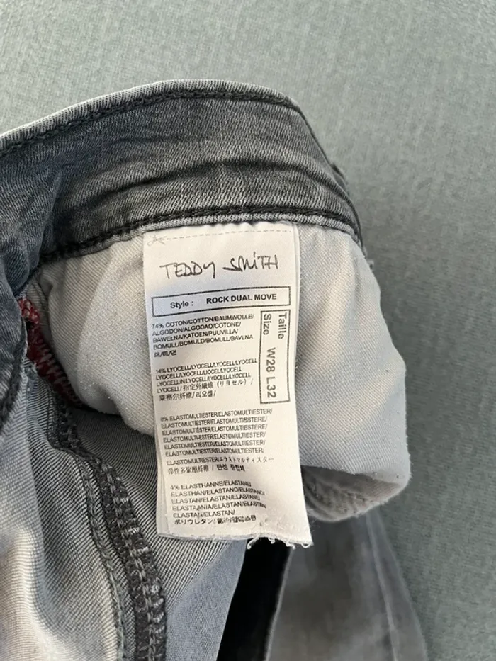 Jean Teddy Smith taille 28 - photo numéro 5