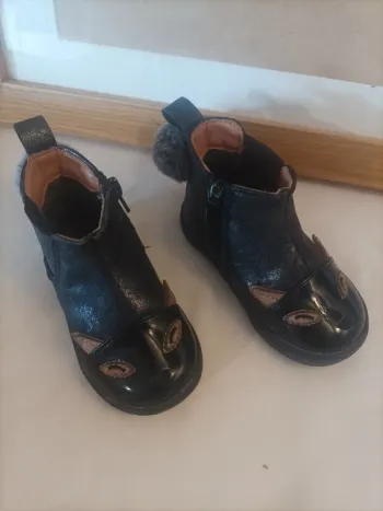 Bottines noir bout vernis Freemouss fille pointure 22