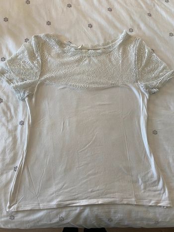 T-shirt en dentelle