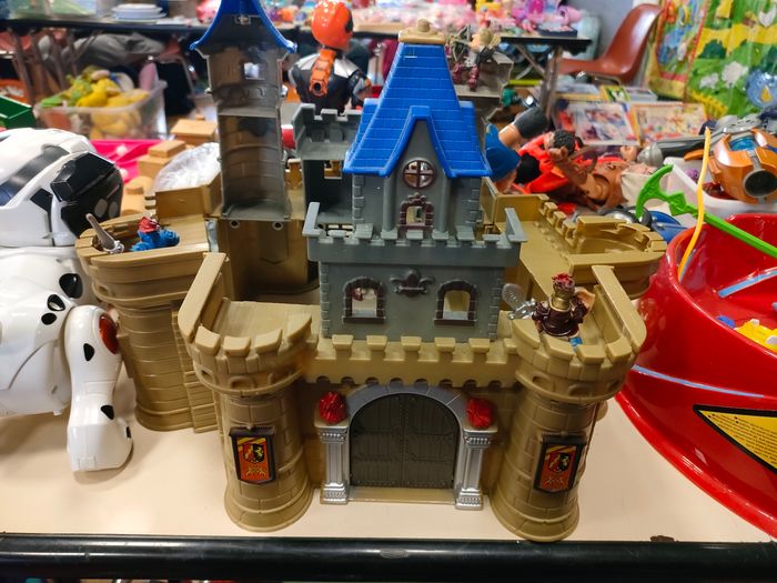 Château fort+4 figurines - photo numéro 5